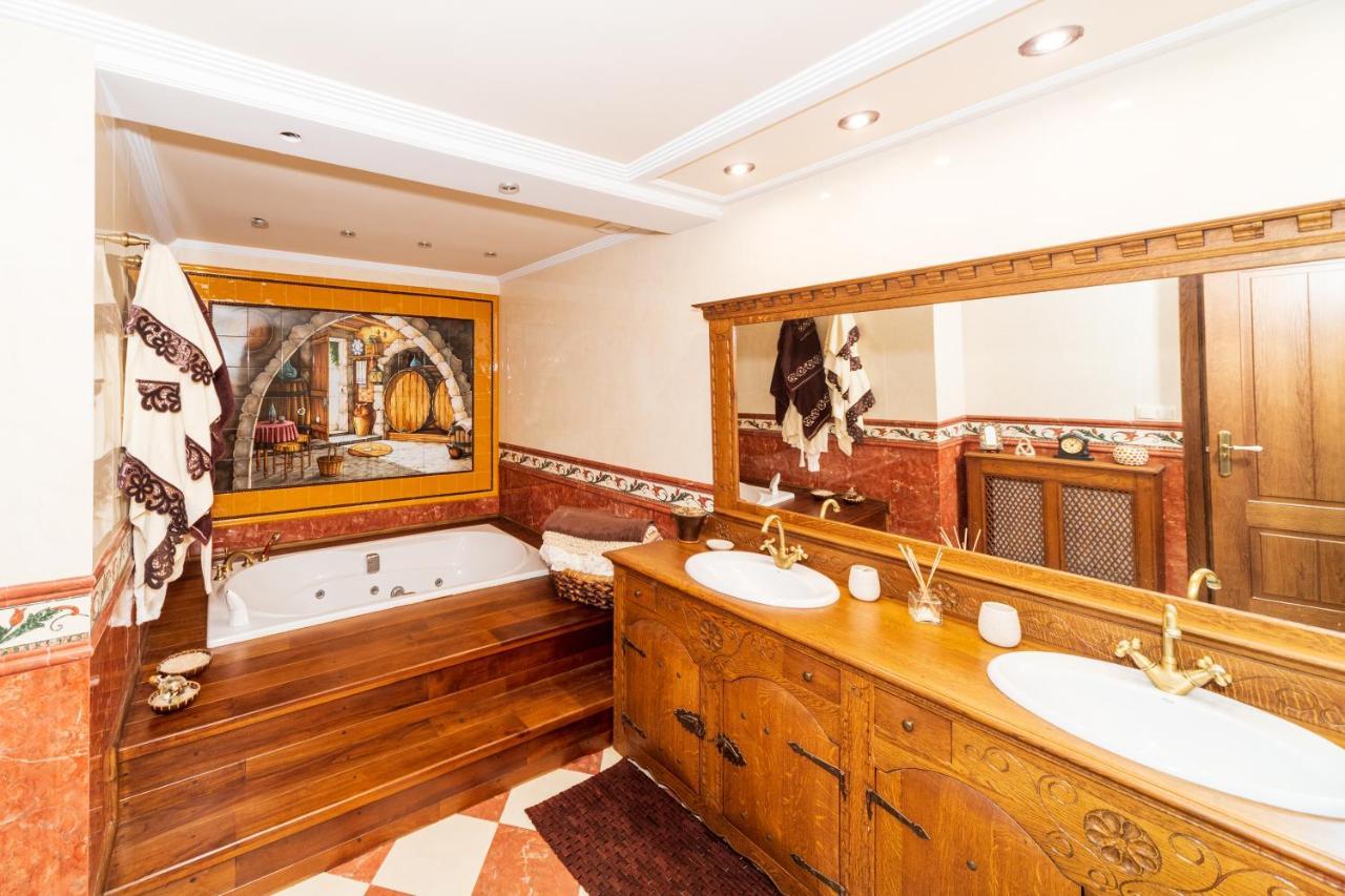 Villa Dolaretxe By Urdaibai Rentals Bilbao Ngoại thất bức ảnh
